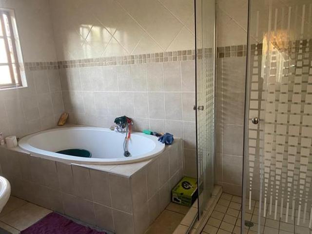 3 Bedroom House in Mineralia