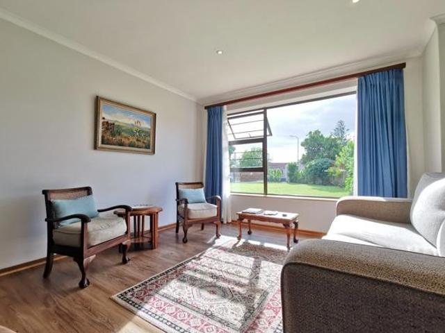 3 Bedroom House in Miramar