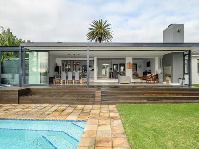 3 Bedroom House in Miramar