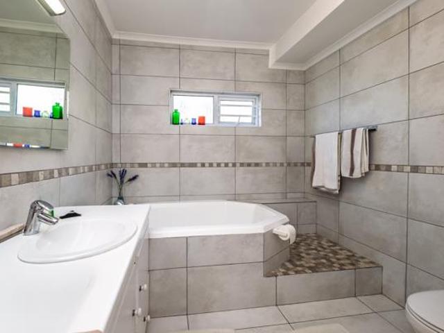 3 Bedroom House in Murdock Valley