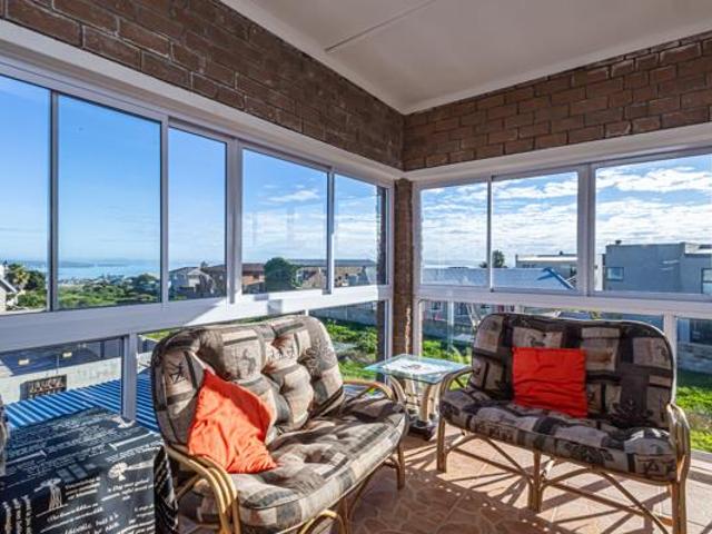 3 Bedroom House in Myburgh Park