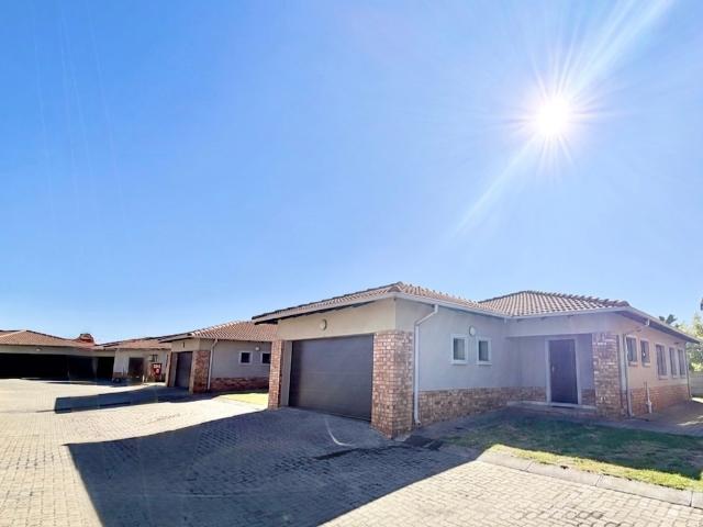 3 Bedroom House in Noordwyk