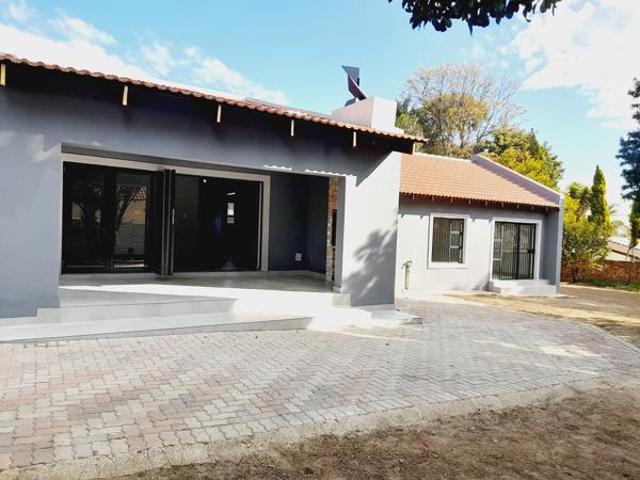 3 Bedroom House in Noordwyk