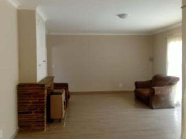 3 Bedroom House in Noordheuwel