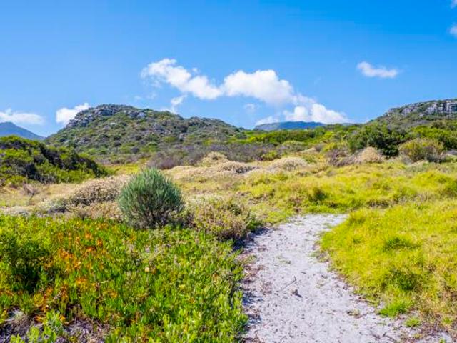 3 Bedroom House in Noordhoek