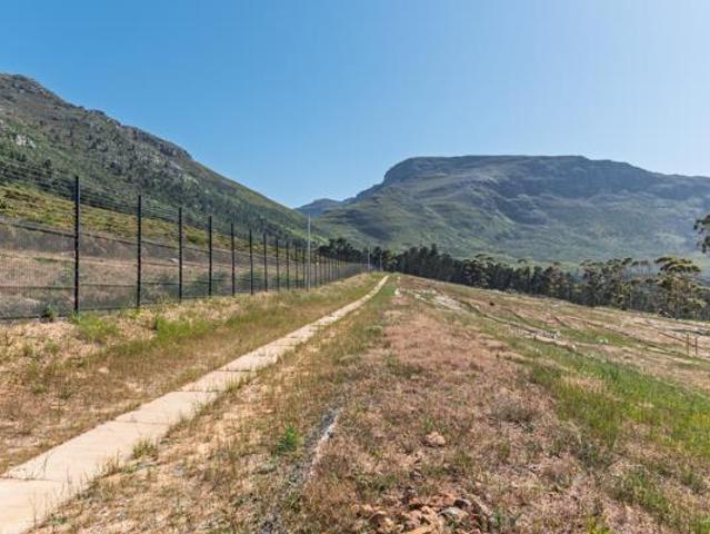 3 Bedroom House in Noordhoek