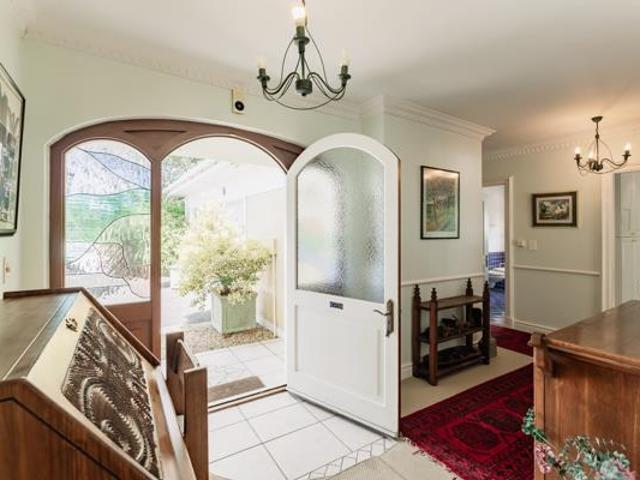 3 Bedroom House in Noordhoek