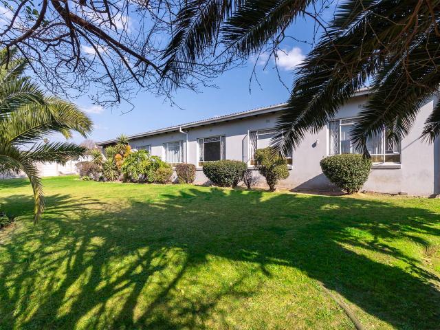 3 Bedroom House in Norkem Park