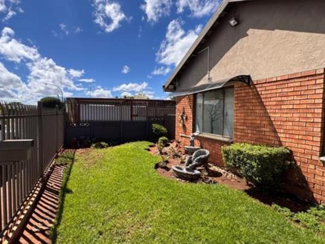 3 Bedroom House in NorthView