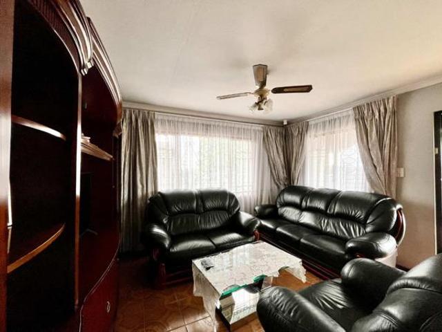 3 Bedroom House in Northcroft