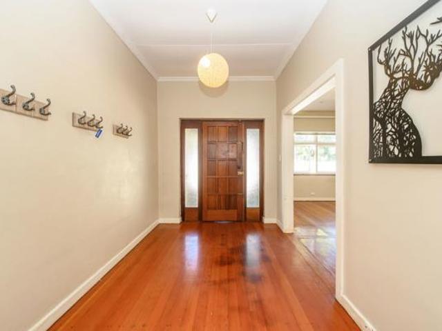 3 Bedroom House in Newton Park