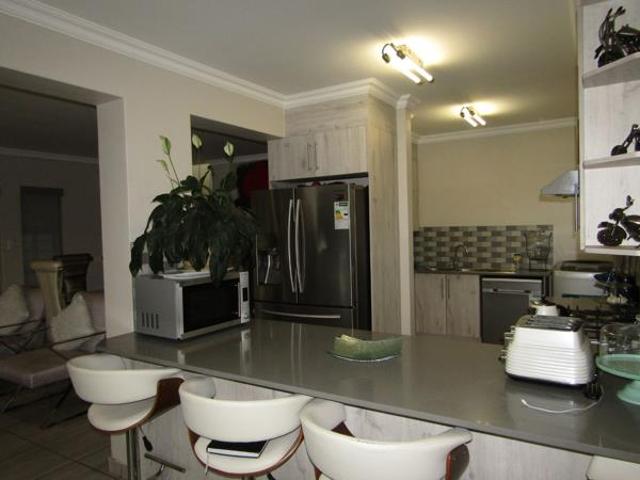 3 Bedroom House in Ngwenya River Estate