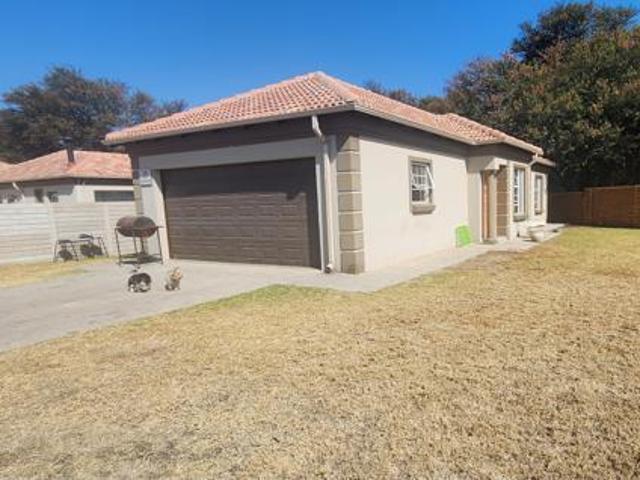 3 Bedroom House in Ngwenya River Estate