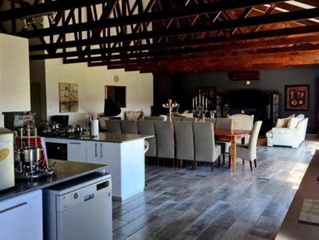 3 Bedroom House in Nieuwoudtville