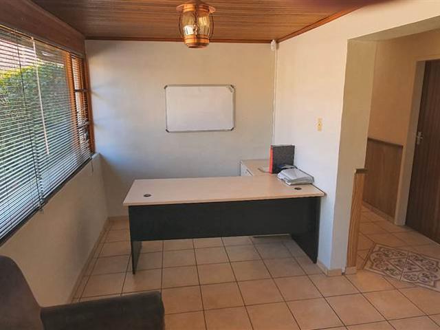3 Bedroom House in Nimrod Park