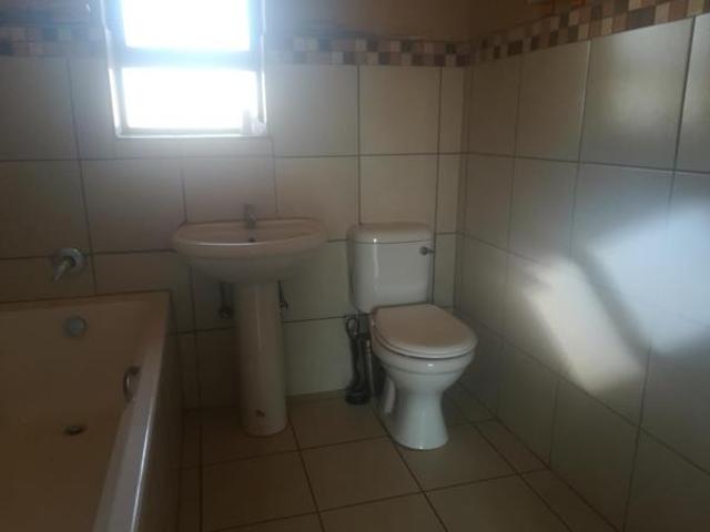 3 Bedroom House in Nylpark