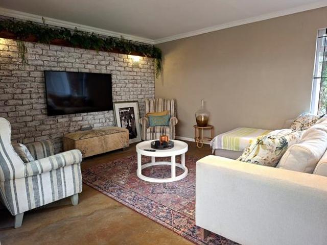 3 Bedroom House in South End