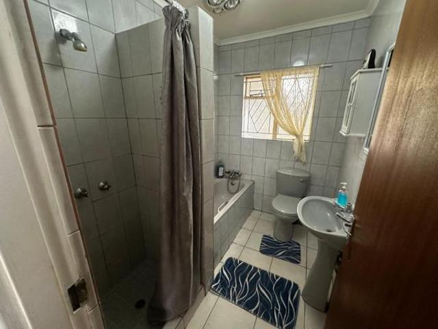 3 Bedroom House in South Ridge