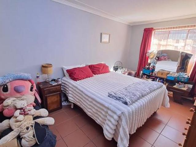 3 Bedroom House in South Ridge