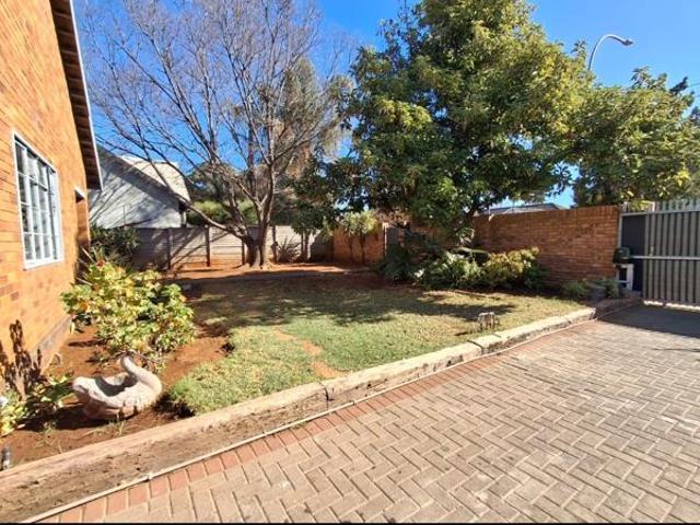 3 Bedroom House in South Ridge