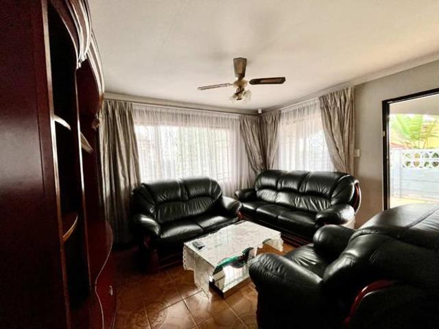 3 Bedroom House in Southgate