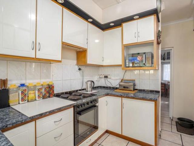 3 Bedroom House in Southport
