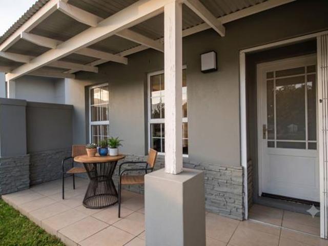 3 Bedroom House in Somerset Country Estate