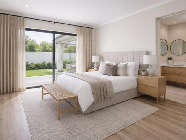 3 Bedroom House in Somerset Lakes