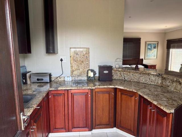 3 Bedroom House in Somerset Park