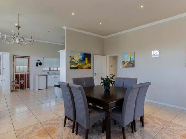 3 Bedroom House in Somerset Ridge