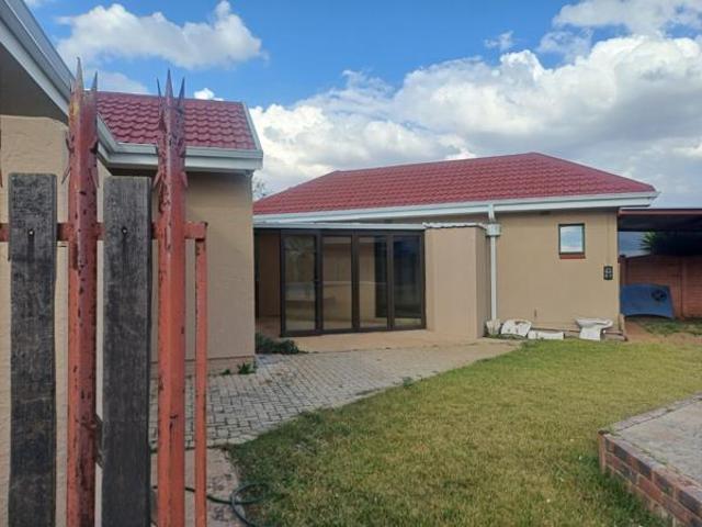 3 Bedroom House in Sonlandpark
