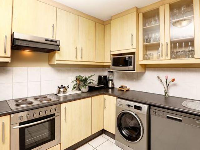 3 Bedroom House in Sonstraal Heights
