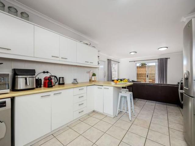 3 Bedroom House in Sonstraal Heights