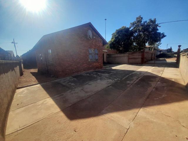 3 Bedroom House in Soshanguve WW