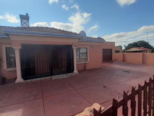 3 Bedroom House in Soshanguve Ff