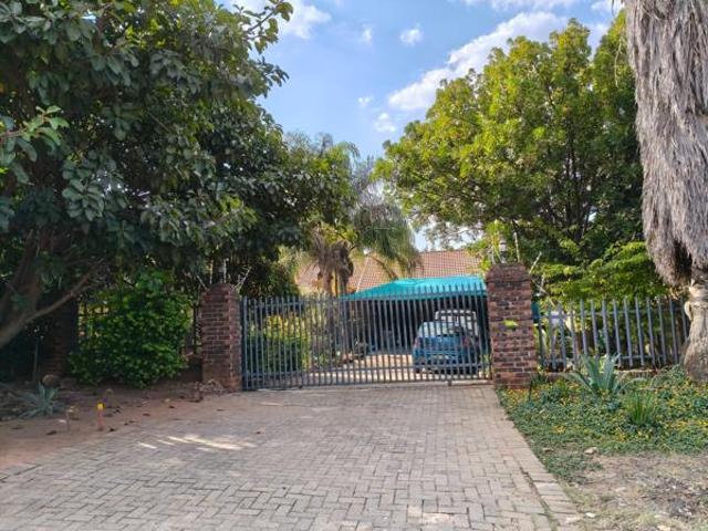 3 Bedroom House in Safari Gardens