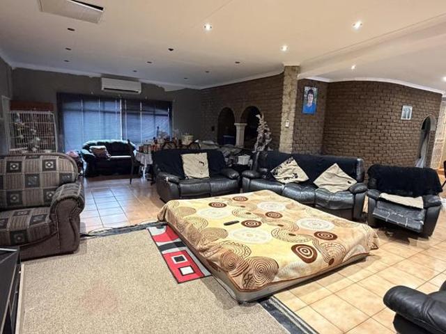 3 Bedroom House in Safari Gardens