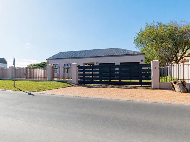 3 Bedroom House in Saldanha