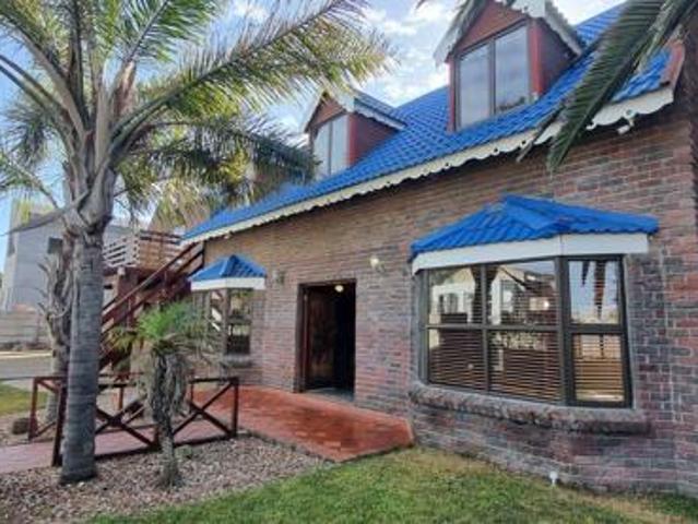 3 Bedroom House in Saldanha