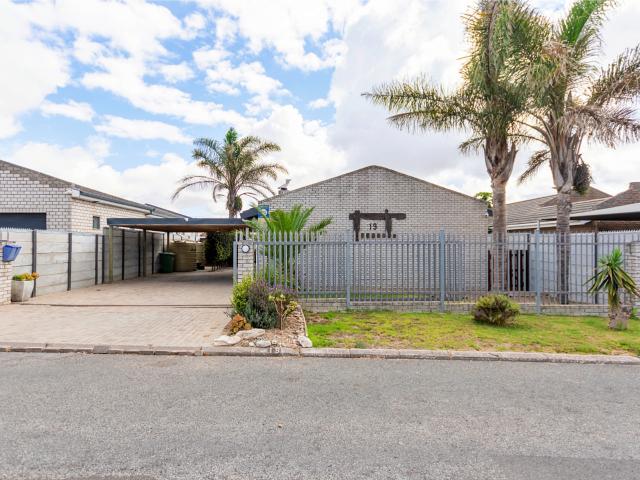 3 Bedroom House in Saldanha Central