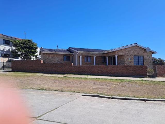 3 Bedroom House in Sanctor