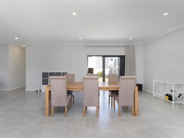 3 Bedroom House in Sandown