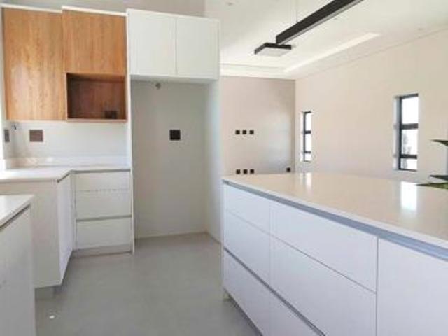 3 Bedroom House in Sandown