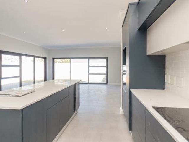 3 Bedroom House in Sandown