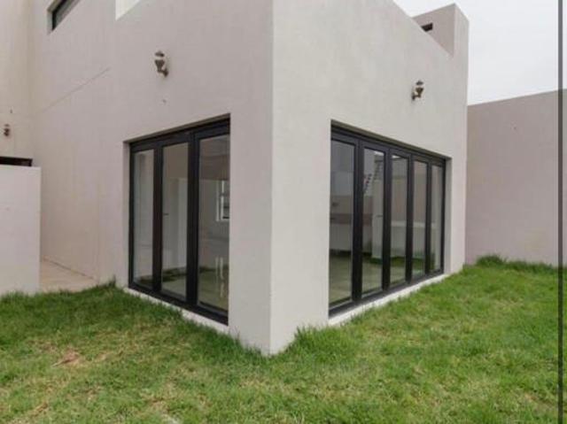 3 Bedroom House in Sandown