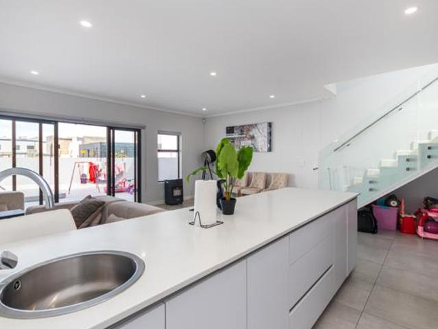 3 Bedroom House in Sandown