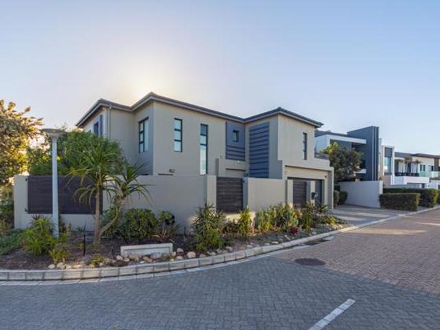 3 Bedroom House in Sandown