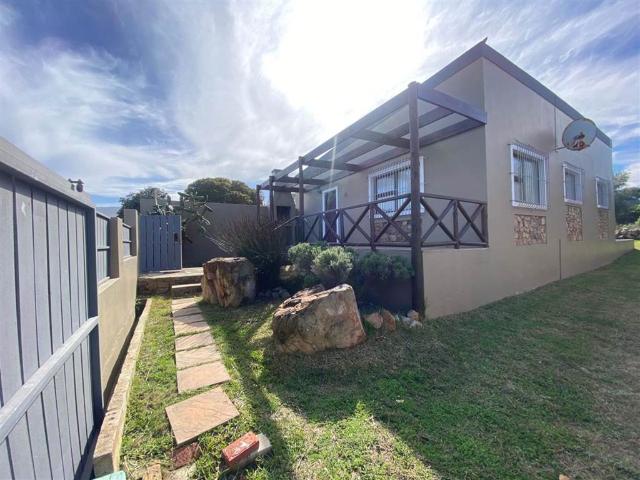 3 Bedroom House in Sandbaai