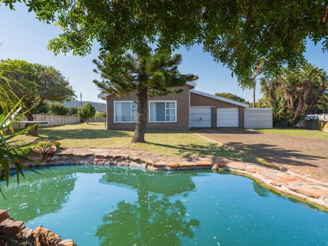 3 Bedroom House in Sandbaai