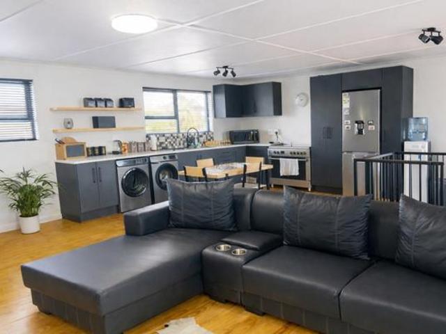 3 Bedroom House in Sandbaai